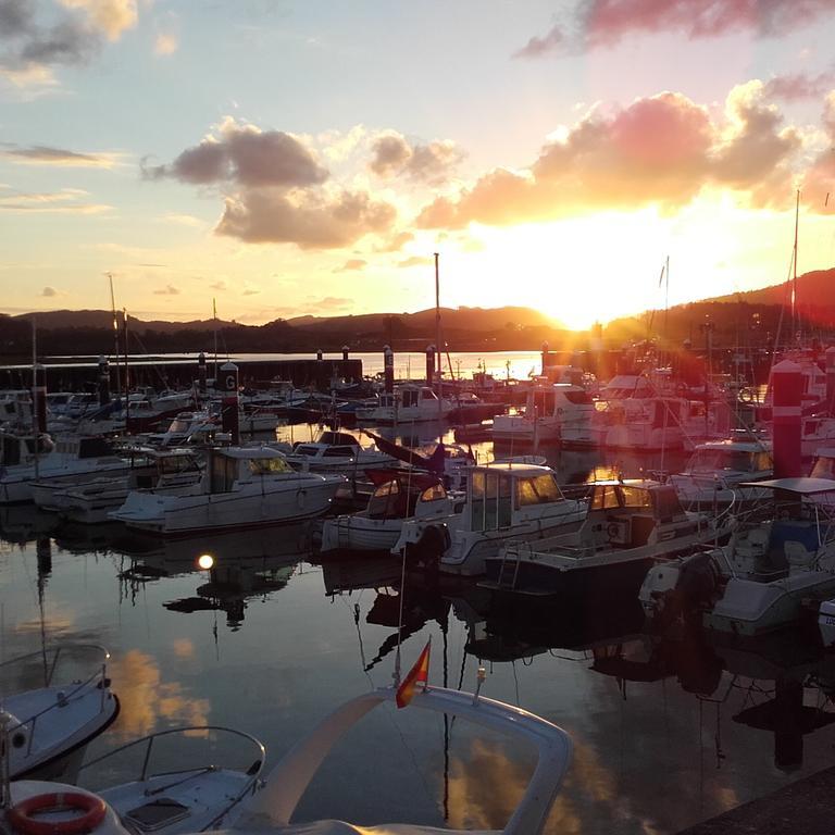 Hospedaje La Tortuga Santoña Exteriör bild